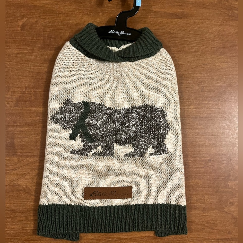 Nwt Polar bear sweater for dogs by Eddie Bauer size small